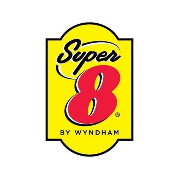 Medium super 8 logo